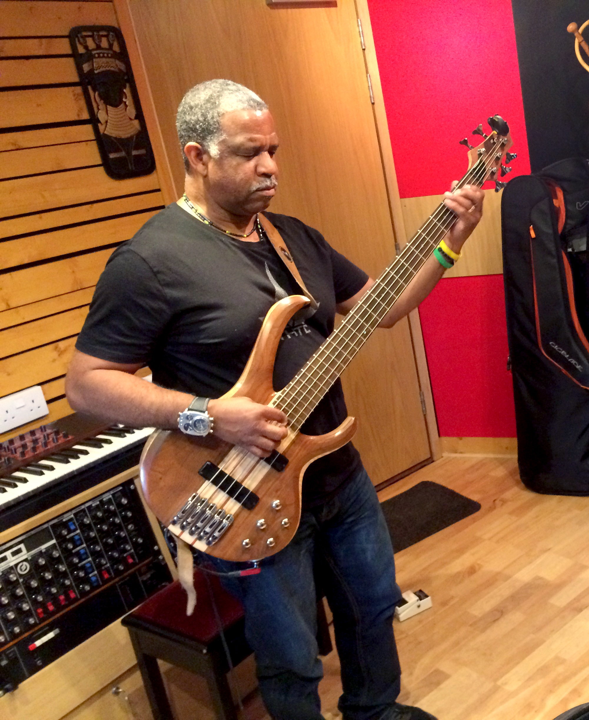 Slipway-Studio_Bass-Guitar_Recording_01