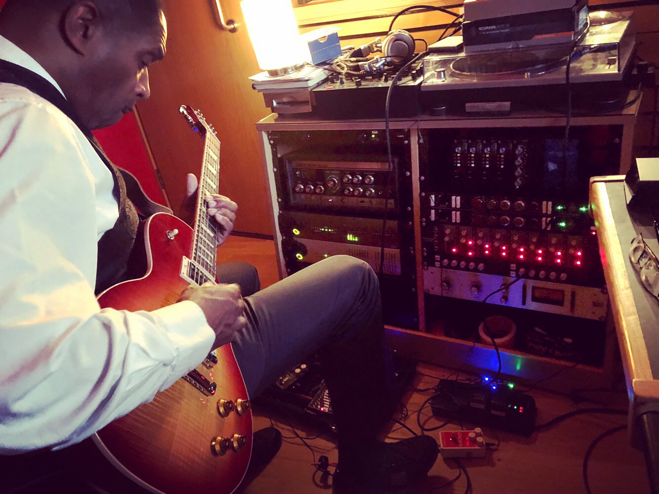 Slipway-Studio_Electric-Guitar_Recording_02